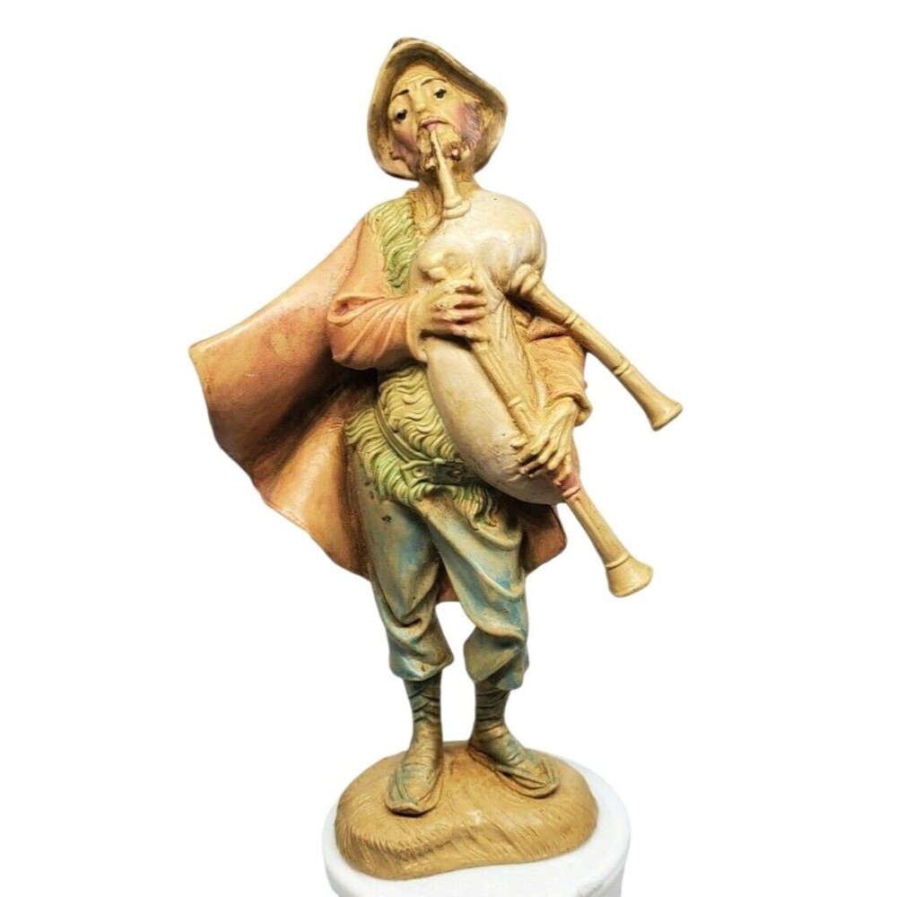 Vintage 1983 Depose Italy #103 Fontanini Man Playing Bagpipe Shelf Sitter Decor